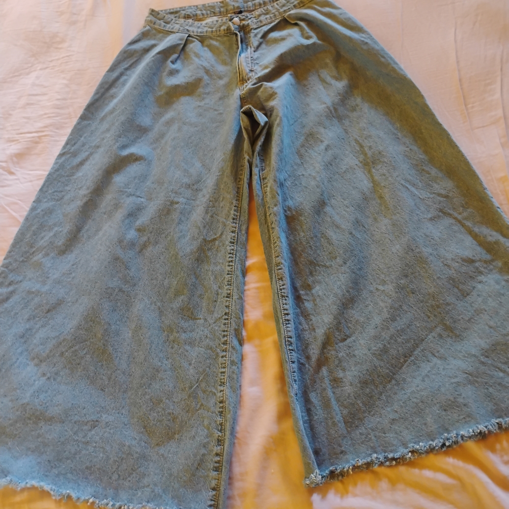 SHEIN Blue Flare Wide Leg Jeans